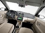 fotosurat 6 Avtomobil Skoda Roomster Minivan 5-eshik (1 avlod [restyling] 2010 2015)