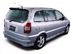 kuva 3 Auto Subaru Traviq Tila-auto (1 sukupolvi 2001 2004)