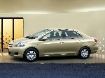 写真 2 車 Toyota Belta セダン (XP90 [整頓] 2008 2012)
