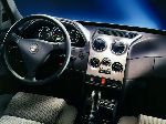 fotoğraf 4 Oto Alfa Romeo 146 Sedan (930 1995 2001)