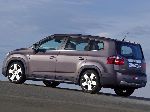 фотографија 3 Ауто Chevrolet Orlando Моноволумен (Минивен) (1 генерација 2010 2015)
