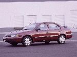 լուսանկար 1 Ավտոմեքենա Chevrolet Prizm սեդան (1 սերունդ 1998 2002)