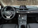 foto 6 Bil Lexus CT Hatchback 5-dør (1 generation 2010 2013)