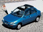լուսանկար 3 Ավտոմեքենա Mazda 121 սեդան (2 սերունդ 1990 1996)