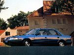 фотографија 11 Ауто Mazda 626 Седан (3 генерација 1987 1992)