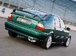 fotografie 3 Auto MG ZS hatchback (1 generace 2001 2005)