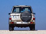 фотографија 16 Ауто Nissan Patrol Теренац 5-врата (Y61 1997 2010)