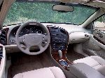 լուսանկար 6 Ավտոմեքենա Oldsmobile Aurora սեդան (2 սերունդ 2001 2003)