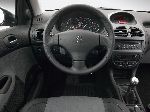 լուսանկար 4 Ավտոմեքենա Peugeot 206 հեչբեկ 3-դուռ (1 սերունդ [վերականգնում] 2002 2009)