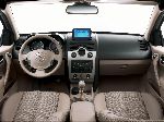 fotografie 64 Auto Renault Megane Hatchback 3-uși (3 generație 2008 2014)