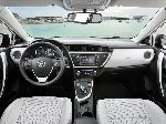 fotoğraf 7 Oto Toyota Auris Touring Sports steyşın vagon 5-kapılı. (2 nesil 2012 2015)