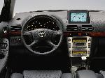fotoğraf 14 Oto Toyota Avensis Steyşın vagon (3 nesil 2009 2011)