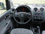 zdjęcie 17 Samochód Volkswagen Caddy Kombi minivan 4-drzwiowa (3 pokolenia [odnowiony] 2010 2015)
