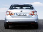 снимка 12 Кола Volkswagen Jetta Седан 4-врата (5 поколение 2005 2010)