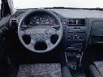 снимка 45 Кола Volkswagen Polo Хачбек 3-врата (3 поколение 1994 2001)