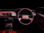 լուսանկար 18 Ավտոմեքենա Toyota Mark II սեդան (Х80 1988 1996)