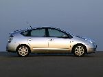 fotoğraf 14 Oto Toyota Prius Hatchback (2 nesil 2003 2009)