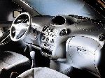 foto 29 Bil Toyota Yaris Hatchback 3-dør (P1 1999 2003)