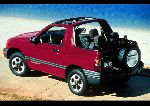kuva 15 Auto Chevrolet Tracker Maastoauto (2 sukupolvi 1998 2004)