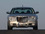 ფოტო 16 მანქანა Chrysler 300C სედანი (1 თაობა 2005 2011)