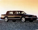grianghraf 1 Carr Chrysler Fifth Avenue Sedan (2 giniúint 1990 1993)