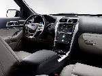 фотография 7 Авто Ford Explorer Внедорожник 5-дв. (5 поколение 2010 2015)