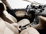 صورة فوتوغرافية 11 سيارة Ford Fiesta هاتشباك 3 باب (6 جيل 2008 2013)