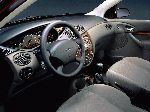 foto 104 Carro Ford Focus Hatchback 5-porta (3 generación 2011 2017)