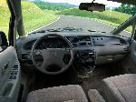 zdjęcie 14 Samochód Honda Odyssey Absolute minivan 5-drzwiowa (2 pokolenia [odnowiony] 2001 2004)