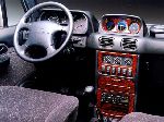 grianghraf 6 Carr Hyundai Galloper Exceed as bothar 5-doras (2 giniúint 1998 2001)