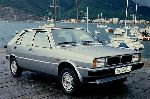 fotoğraf 22 Oto Lancia Delta Hatchback (1 nesil 1979 1994)