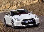 photo 7 Car Nissan GT-R Coupe 2-door (R35 [restyling] 2010 2011)