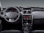 grianghraf 5 Carr Renault Duster Crosaire (1 giniúint 2010 2015)
