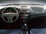 grianghraf 5 Carr Fiat Brava Hatchback (1 giniúint 1995 2001)