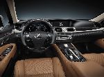 Foto 6 Auto Lexus LS Sedan 4-langwellen (4 generation [2 restyling] 2012 2017)