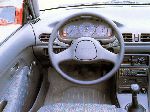 foto şəkil 5 Avtomobil Mazda 121 Sedan (2 nəsil 1990 1996)