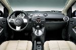 fotosurat 6 Avtomobil Mazda 2 AU-spec. sedan 4-eshik (2 avlod [restyling] 2010 2017)