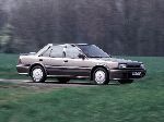 写真 10 車 Nissan Bluebird セダン (U12 1987 1991)