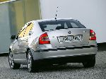 kuva 29 Auto Skoda Octavia Liftback 5-ovinen (2 sukupolvi [uudelleenmuotoilu] 2008 2013)