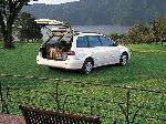 写真 8 車 Toyota Caldina ワゴン (2 世代 1997 1999)