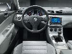 фотографија 12 Ауто Volkswagen Passat Седан 4-врата (B6 2005 2010)