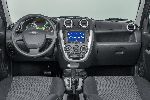 foto şəkil 6 Avtomobil VAZ (Lada) Granta Liftback (1 nəsil 2011 2017)