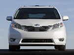 foto 2 Auto Toyota Sienna Minivan 5-uks (3 põlvkond 2011 2014)