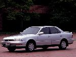 kuva 4 Auto Toyota Vista sedan