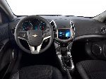 صورة فوتوغرافية 4 سيارة Chevrolet Cruze هاتشباك 5 باب (J300 [تصفيف] 2012 2015)