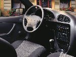 grianghraf 3 Carr Chevrolet Metro Sedan (1 giniúint 1998 2001)