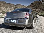 foto 5 Auto Chrysler 300C Sedans (1 generation 2005 2011)