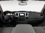 сүрөт 28 Машина Dodge Ram 1500 Quad Cab пикап (4 муун 2009 2017)