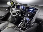 լուսանկար 9 Ավտոմեքենա Ford Focus հեչբեկ 5-դուռ (3 սերունդ 2011 2017)