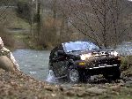 kuva 10 Auto Ford Maverick Maastoauto (3 sukupolvi 2004 2007)
